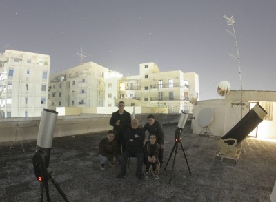 Gruppo_con_eVscope_1_e_2_Dobson_16_Monopoli_Forum_ADIA_Astronomia_1600.jpg