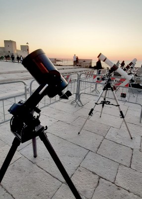 Serata_trani_2023_telescopi.jpg