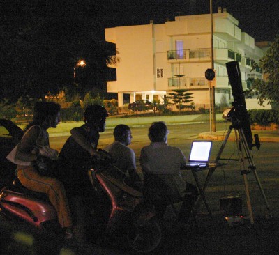 ADIA_Astronomia_Corso_Astronomia_2005_foto_esterno_1200.jpg